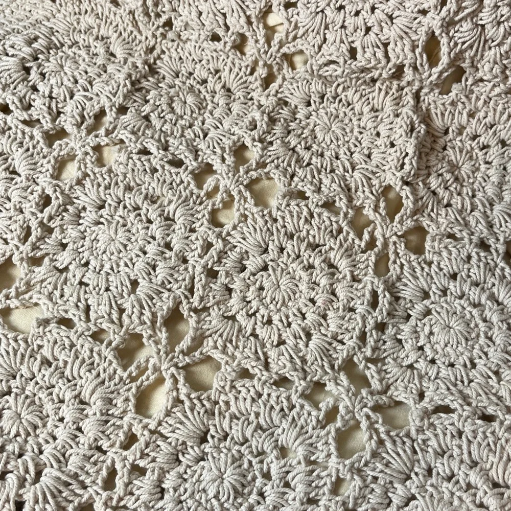 Universal Thread Crocheted Ivory Rosette Coastal Grandma Bohemian Satchel Bag
